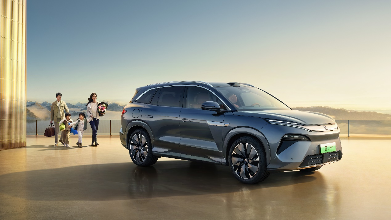 为大家庭而来，比亚迪划时代旗舰SUV唐L震撼上市，售价22.98万~28.98万元